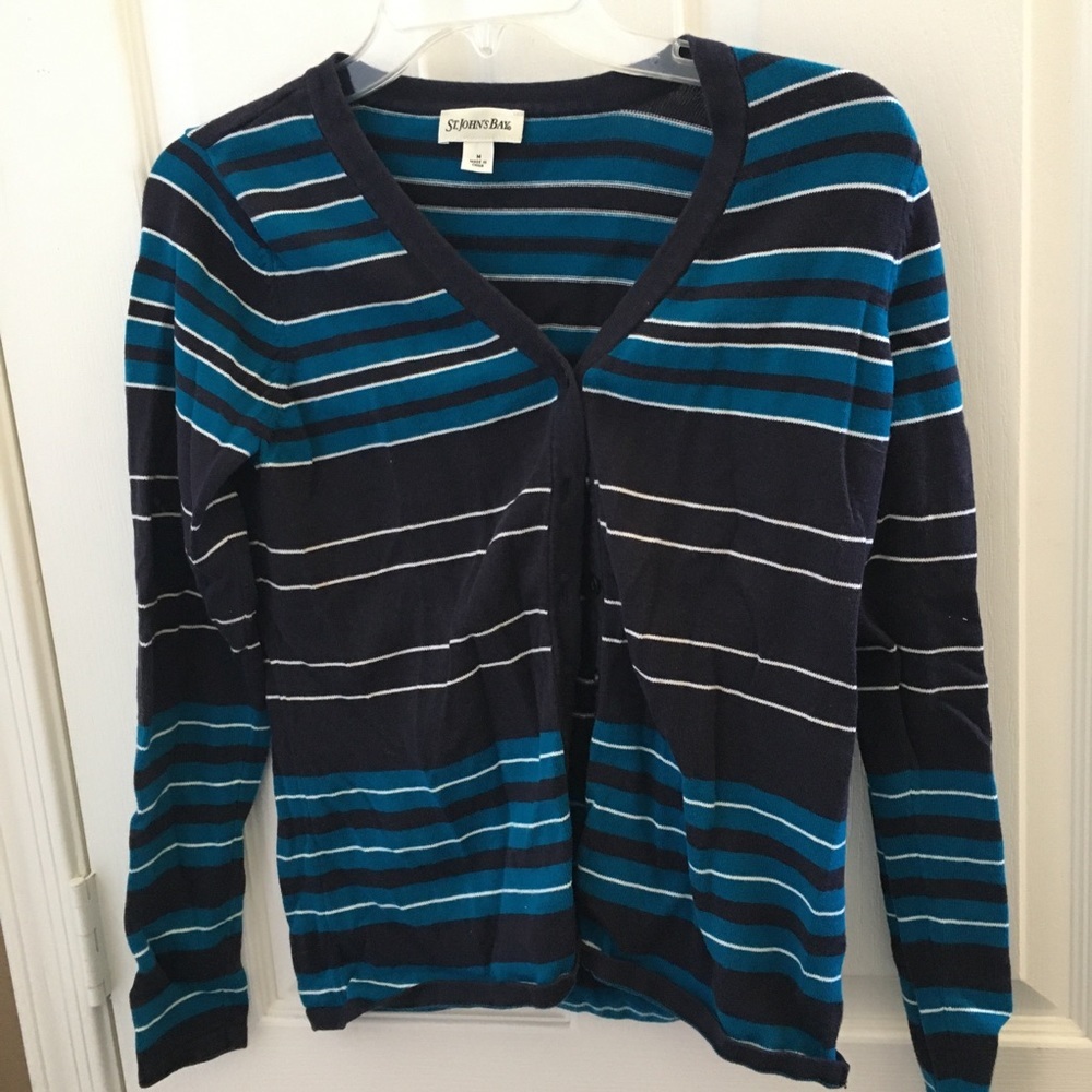 FINAL MARKDOWN Ladies St. John’s bay cardigan large